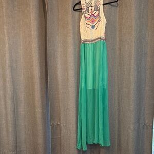 Bohemian Sleeveless Geometric Pattern Maxi Dress - Green and White Size M